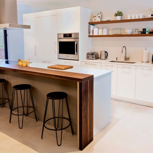 Cuisine réalisée et imaginée par Claude Marcotte Designer de chez Zone Cuisines à Laval. Cuisine de Maxime Dufour-Lapointe.